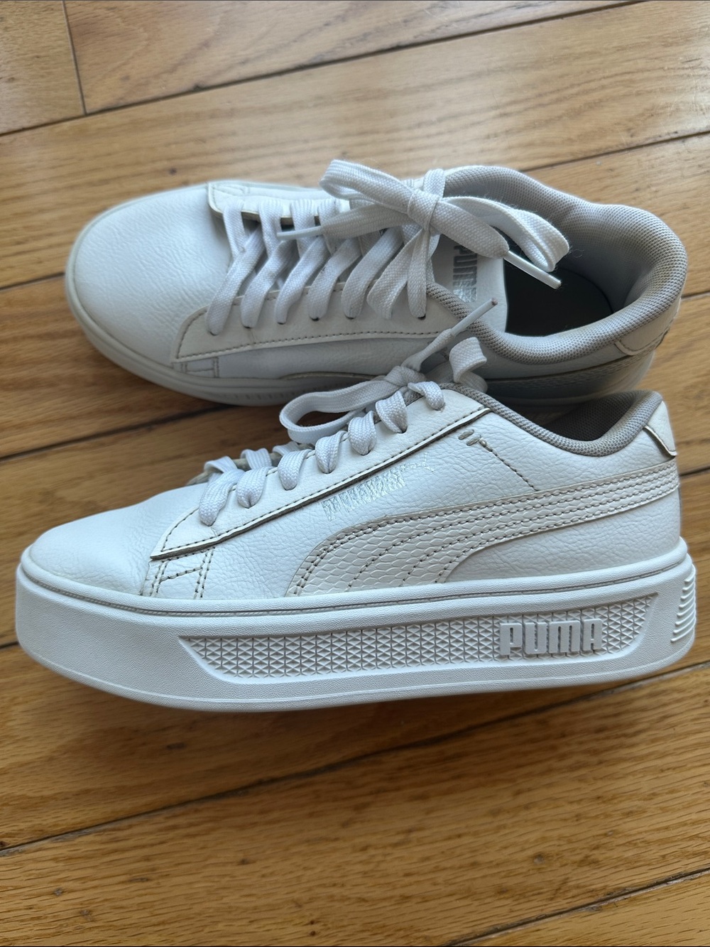 PUMA Womens Smash V3 White Platform Lace Up Sneakers Shoes Casual sz 6 EU 36